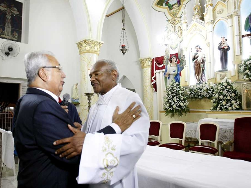 Para o governador essa consagraÃ§Ã£o foi benÃ©fica nÃ£o apenas para a sociedade mas tambÃ©m para a prÃ³pria instituiÃ§Ã£o religiosa (Imagem: Victor Ribeiro/ASN)