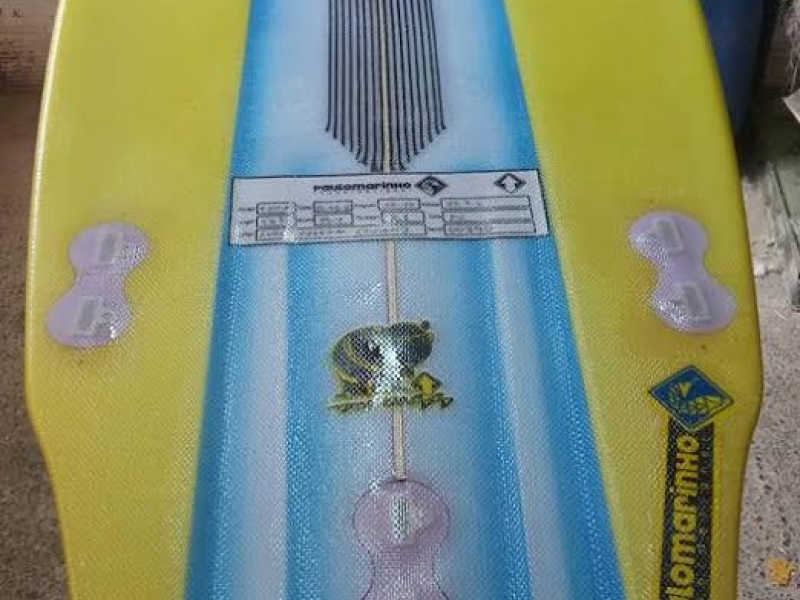 Fotos da K-Bat Jet modelo para desenvolver velocidade em ondas cheias (Imagem: Arquivo Pessoal)
