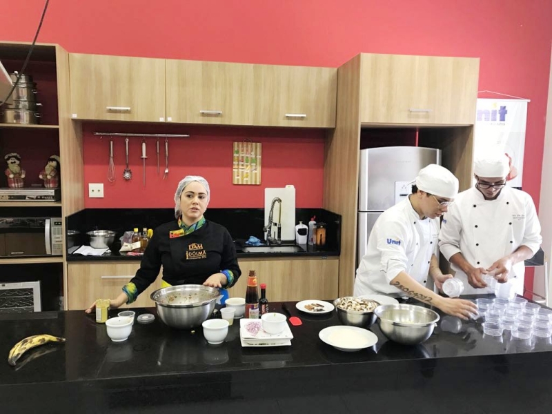 Chef Suellen Lima, coordenadora do Enchefs-SE 2017 (Foto: Tatianne Melo)