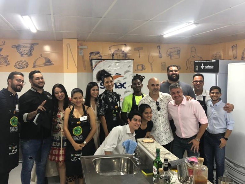 Competidores e Jurados da seleÃ§Ã£o Enchefs Coquetelaria - Foto: DivulgaÃ§Ã£o