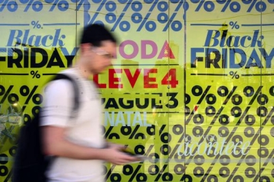 Anúncio de promoções e vantagens da Black Friday movimenta comércio paulista (Imagem: Arquivo/Agência Brasil)