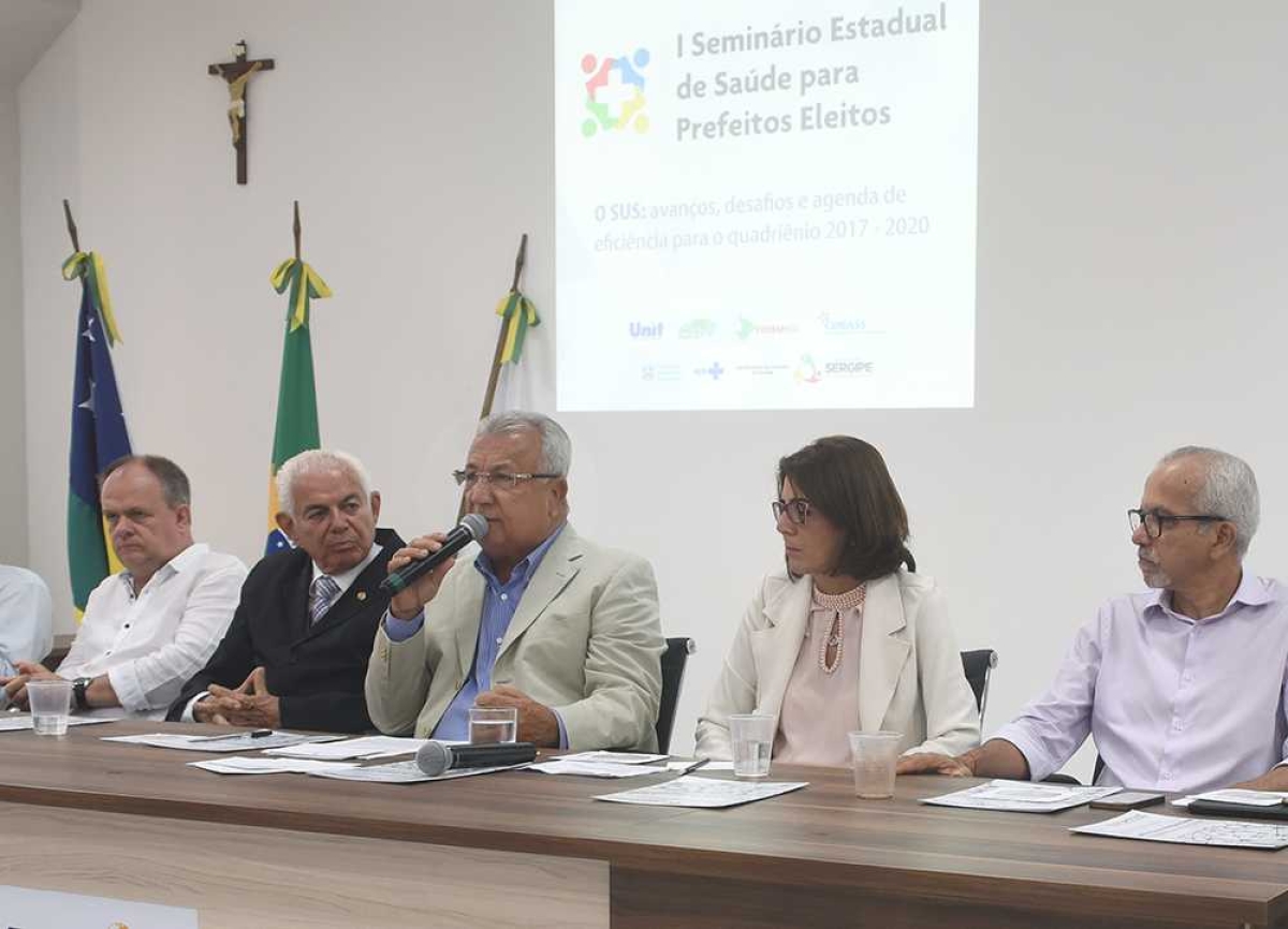 O governador Jackson Barreto participou da abertura do Seminário e defendeu a necessidade de parceria entre Governo e Municípios para a gestão eficiente da saúde no Estado (Imagem: Marcelle Cristinne/ASN)