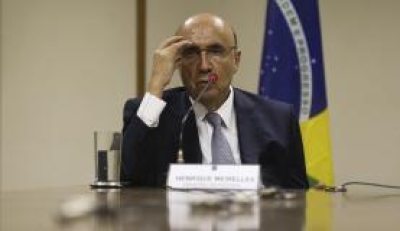 O ministro da Fazenda, Henrique Meirelles, participa de cerimônia de assinatura de adesão do Brasil ao Clube de Paris (Imagem: Valter Campanato/Agência Brasil)