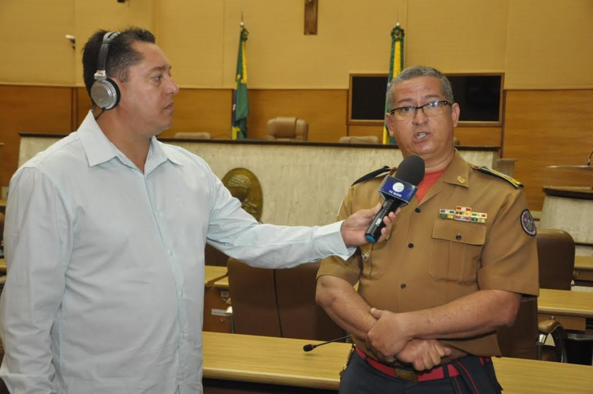 Entrevista no plenário da Alese (Imagem: Jadilson Simões/Agência Alese)