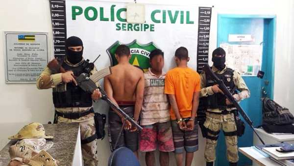 Caatinga recupera carro roubado e apreende dupla de adolescentes (Imagem: Portal Mais Sertão)