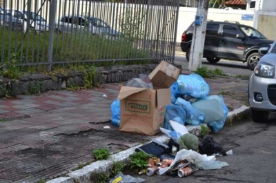 Aracaju e Socorro estão com a coleta de lixo suspensa (Imagem: Arquivo/Portal Infonet)