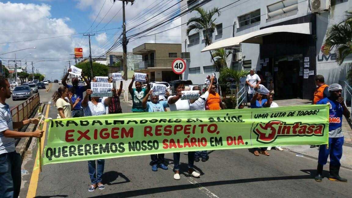 Funcionários do Cirurgia continuam greve e lutam pelo 13º salário (Imagem: Sintasa/SE)