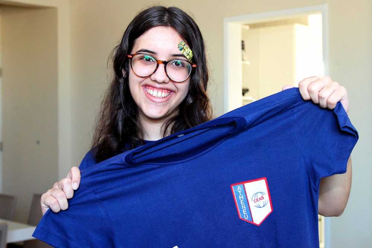 Giulia Pardo estudou no Colégio Atheneu Sergipense e foi aprovada no curso de Enfermagem (Imagem: André Moreira/ASN) 