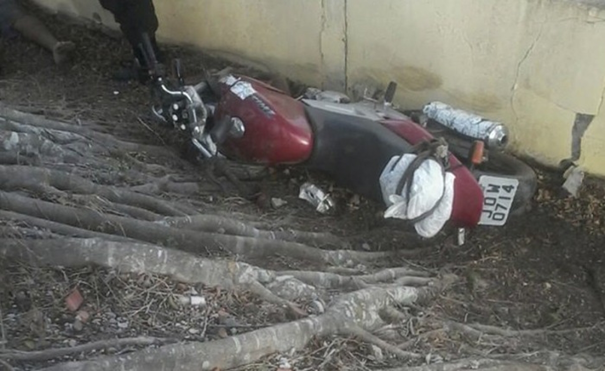 Homem é assassinado a tiros enquanto conduzia motocicleta em Itabaiana (Imagem: Portal Itnet)