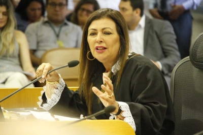 A conselheira-relatora, Susana Azevedo (Foto: Cleverton Ribeiro/TCE/SE)
