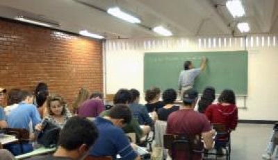 Os estudantes selecionados têm até o dia 20 para concluir a inscrição no Fies (Foto: Arquivo/Agência Brasil)