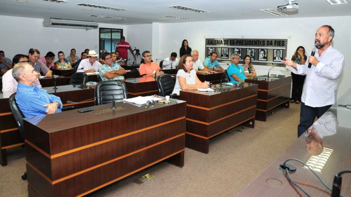 Ceramistas participam de encontro na Fies/Sergipe (Foto: Assessoria Sebrae/SE)