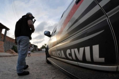 Polícia Civil cumpre mandado de prisão (Foto: Arquivo/Portal Infonet) Polícia Civil cumpre mandado de prisão (Foto: Arquivo/Portal Infonet)