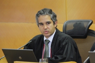 O procurador Eduardo Côrtes (Foto: Cleverton Ribeiro/TCE/SE)