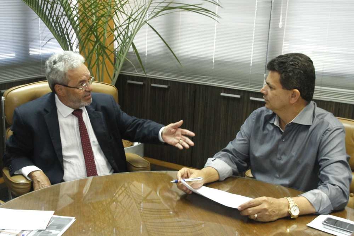 Prefeito de Itabaiana busca orientações no TCE sobre gastos com eventos festivos (Foto: Cleverton Ribeiro/TCE/SE)