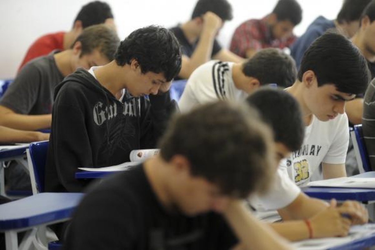 Estudantes que concluíram o ensino superior tiveram uma média de acertos que variou de 52,8 a 57,9 nas questões de formação geral e de 41,3 a 44,9 nas questões específicas,diz Inep (Foto: Arquivo/Agência Brasil)