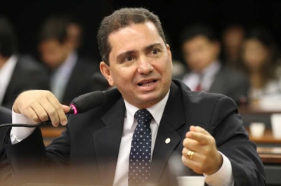 De acordo com MPE/SE, Mendonça Prado descumpriu decisões judiciais (Foto: Portal Infonet)