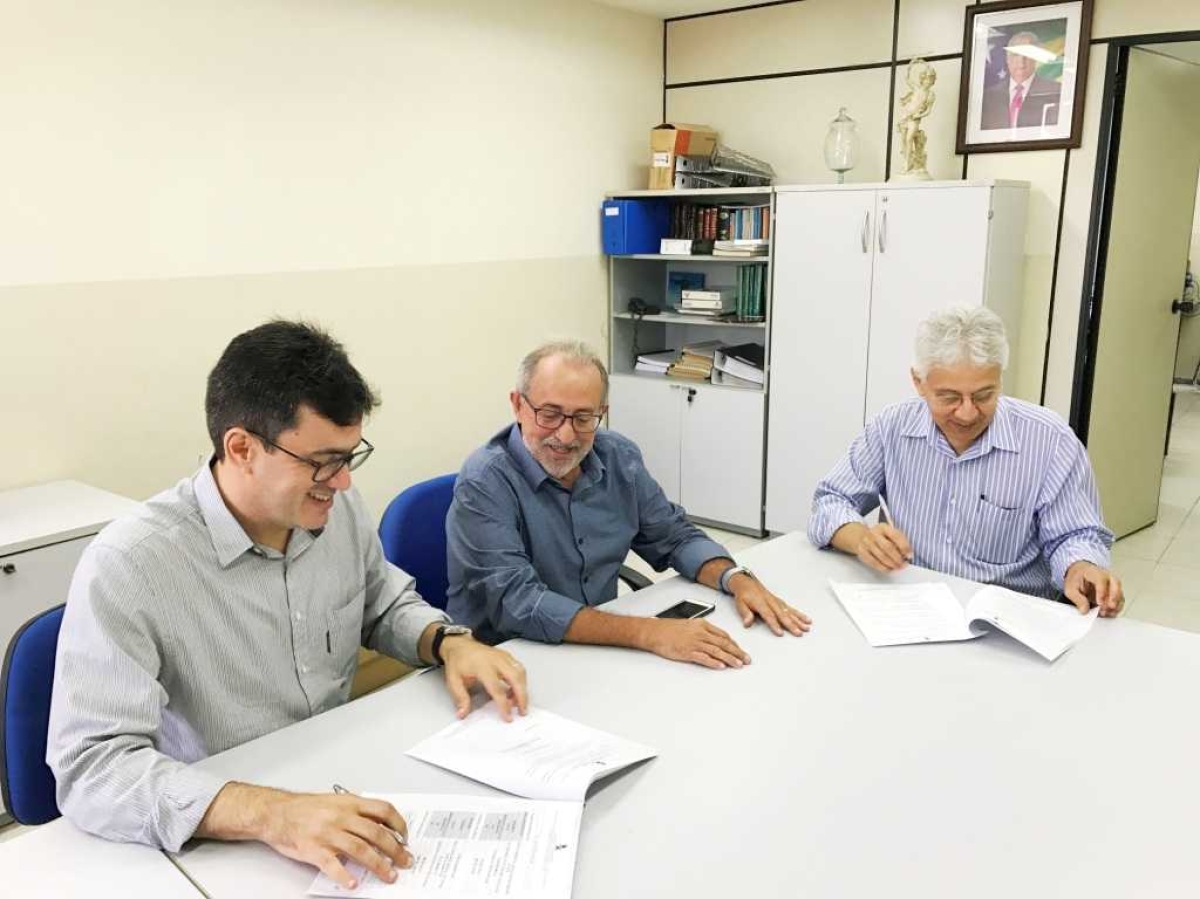 Jucese e Prefeitura de Tobias Barreto assinaram Termo de Cooperação Técnica na última quarta-feira, 8 de março (Foto: Jucese)