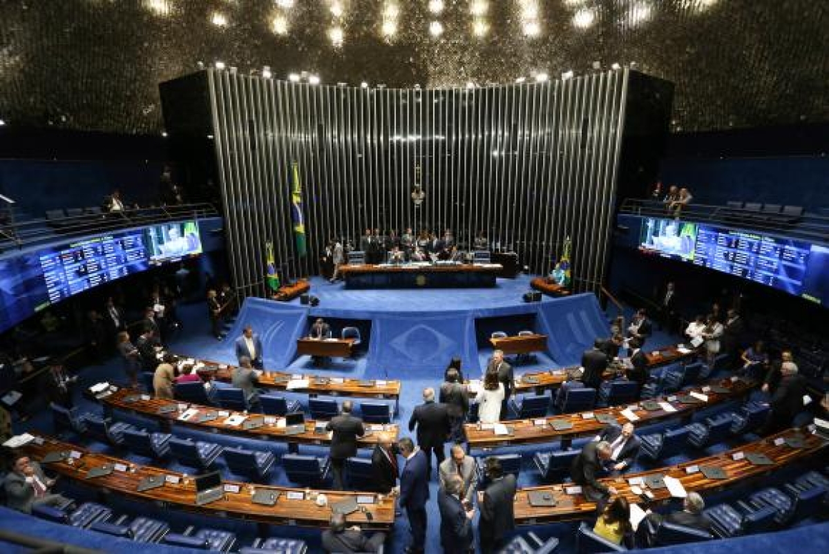 Senado aprova projeto que reabre prazo para regularização de ativos mantidos no exterior e não declarados (Imagem: Fabio Rodrigues Pozzebom/Agência Brasil)