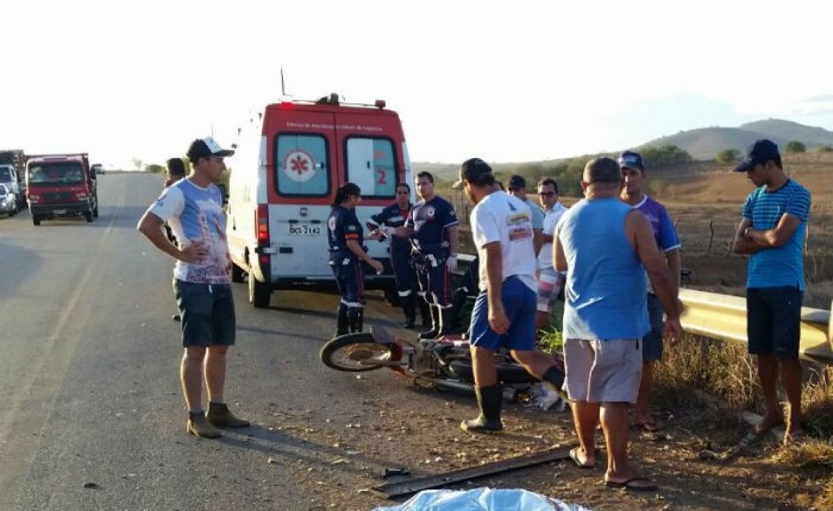 Homem morre em acidente envolvendo três veículos em Ribeirópolis (Foto: 3° Batalhão)
