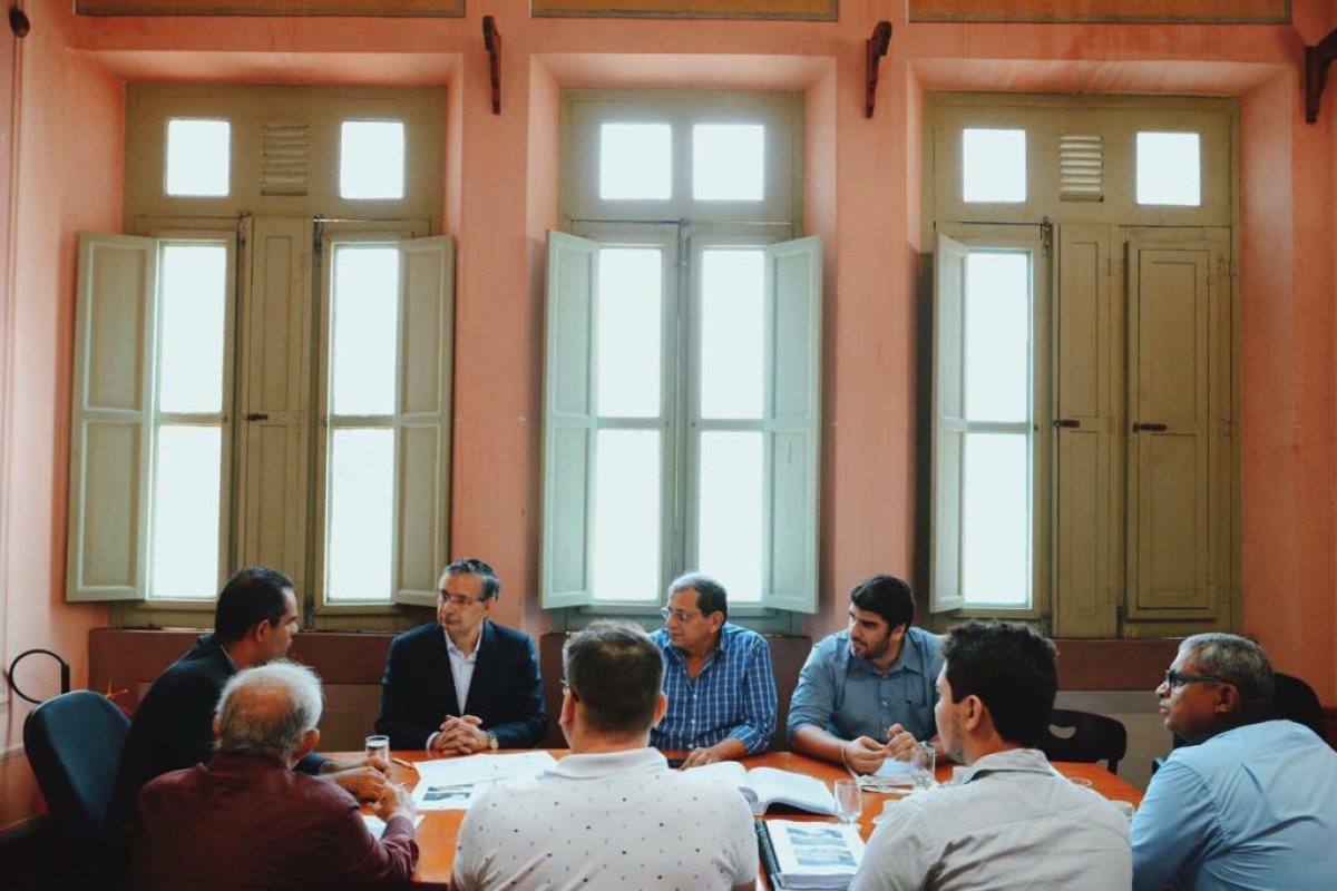Eduardo Amorim garante emenda para reforma da antiga Estação Ferroviária de Propriá (Foto: Assessoria Eduardo Amorim)