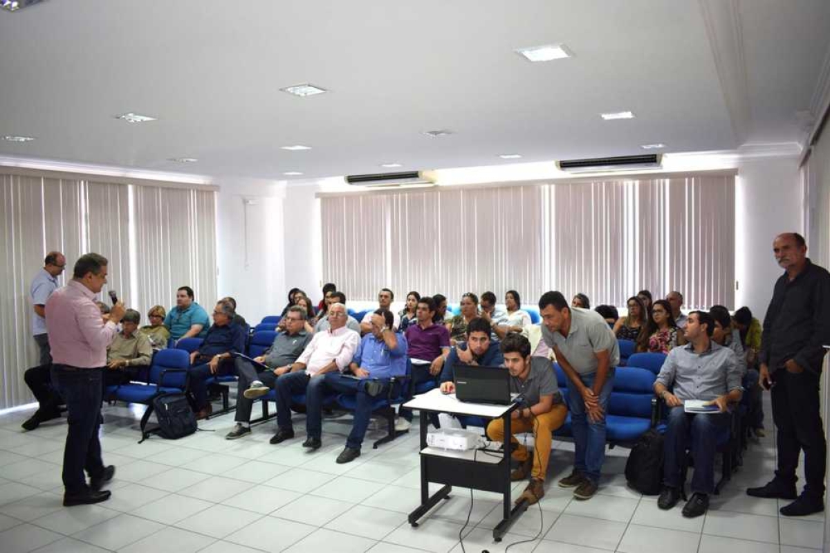 FCDL apresenta novos produtos e discute Fórum Nacional do Comércio (Foto: Divulgação/FCDL)
