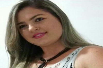 Francilene Costa foi assassinada por volta das 2h30 desta madrugada (Foto: Divulgação Polícia Militar)