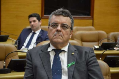 Deputado estadual Luciano Pimentel (Foto: César de Oliveira/Agência Alese)