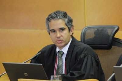 O procurador do MP de Contas, Eduardo Côrtes (Foto: TCE/SE)