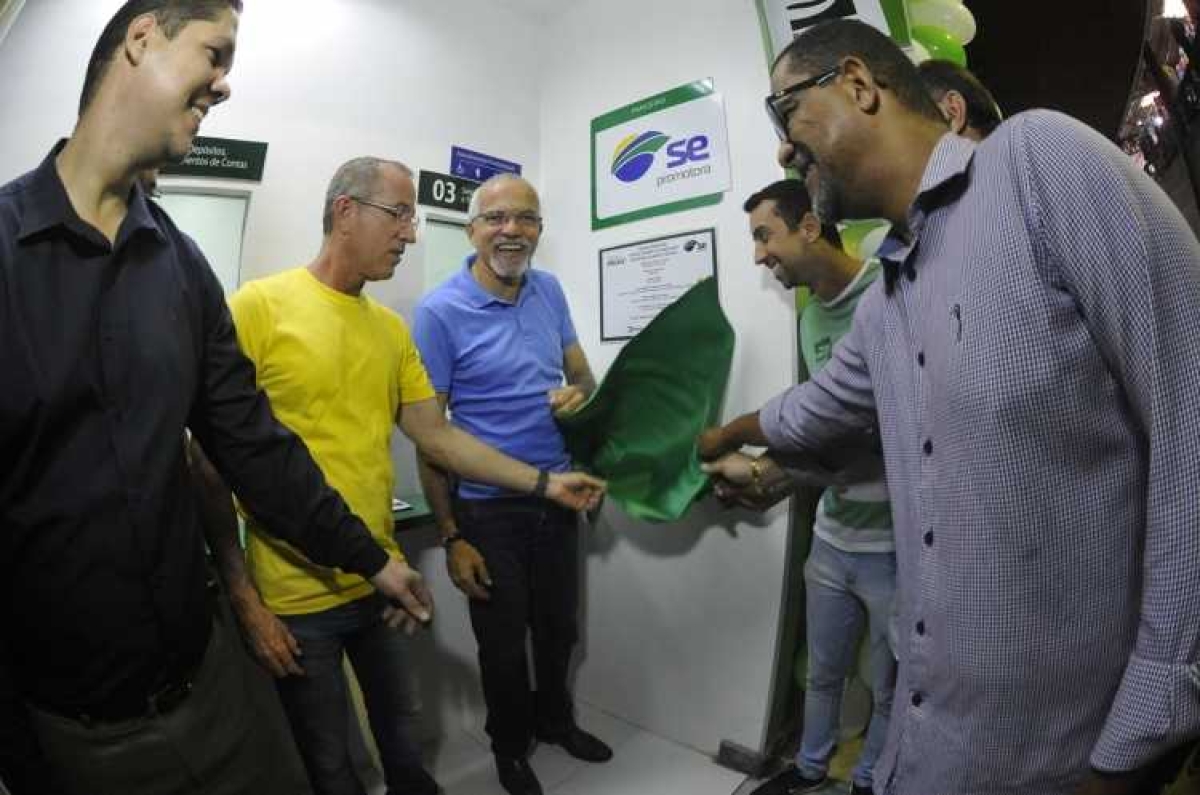 Um pleito dos feirantes foi atendido hoje pelo prefeito (Foto: Janaína Santos/PMA)