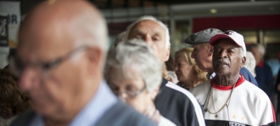 Publicada lei que garante prioridade especial a idosos maiores de 80 anos  (Foto: Arguivo/ABr)