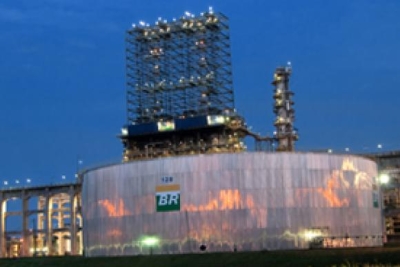 Nos últimos reajustes nas refinarias, gasolina subiu 11,2% desde 31 de agosto e o diesel ficou 8,94% mais caro desde o dia 29 (Foto: Divulgação/Petrobras)