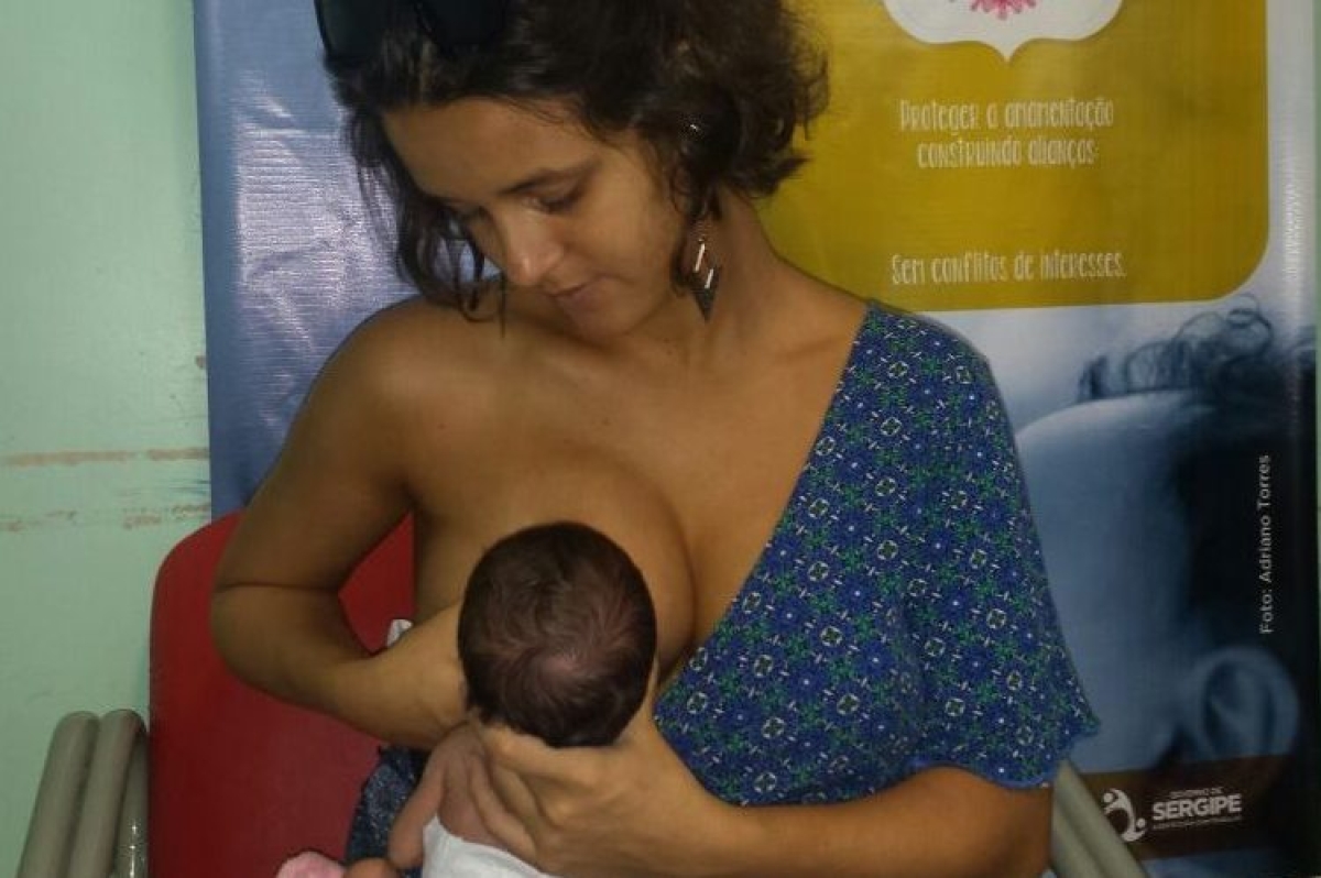 Aleitamento materno também contribui para redução dos riscos de câncer de mama (Foto: SES/SE)
