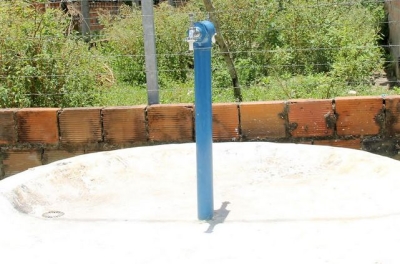 Chafarizes são instalados para atender a população com água para consumo humano (Foto: Michaelle Santiago/Ascom-Cohidro)