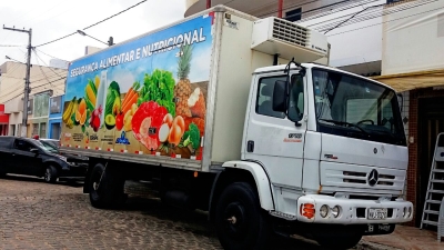 Seidh/Sergipe entrega caminhões tanque e baú refrigerado em Monte Alegre e Poço Redondo (Foto: Assessoria Seidh/SE)