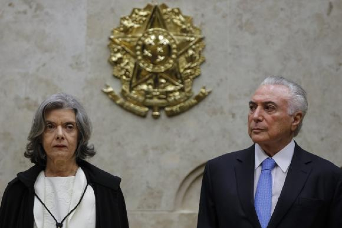 O presidente Michel Temer e a presidente do Supremo Tribunal Federal, Cármen Lúcia, participam da sessão especial de abertura do ano Judiciário 2018 (Foto: Marcos Correa/PR)