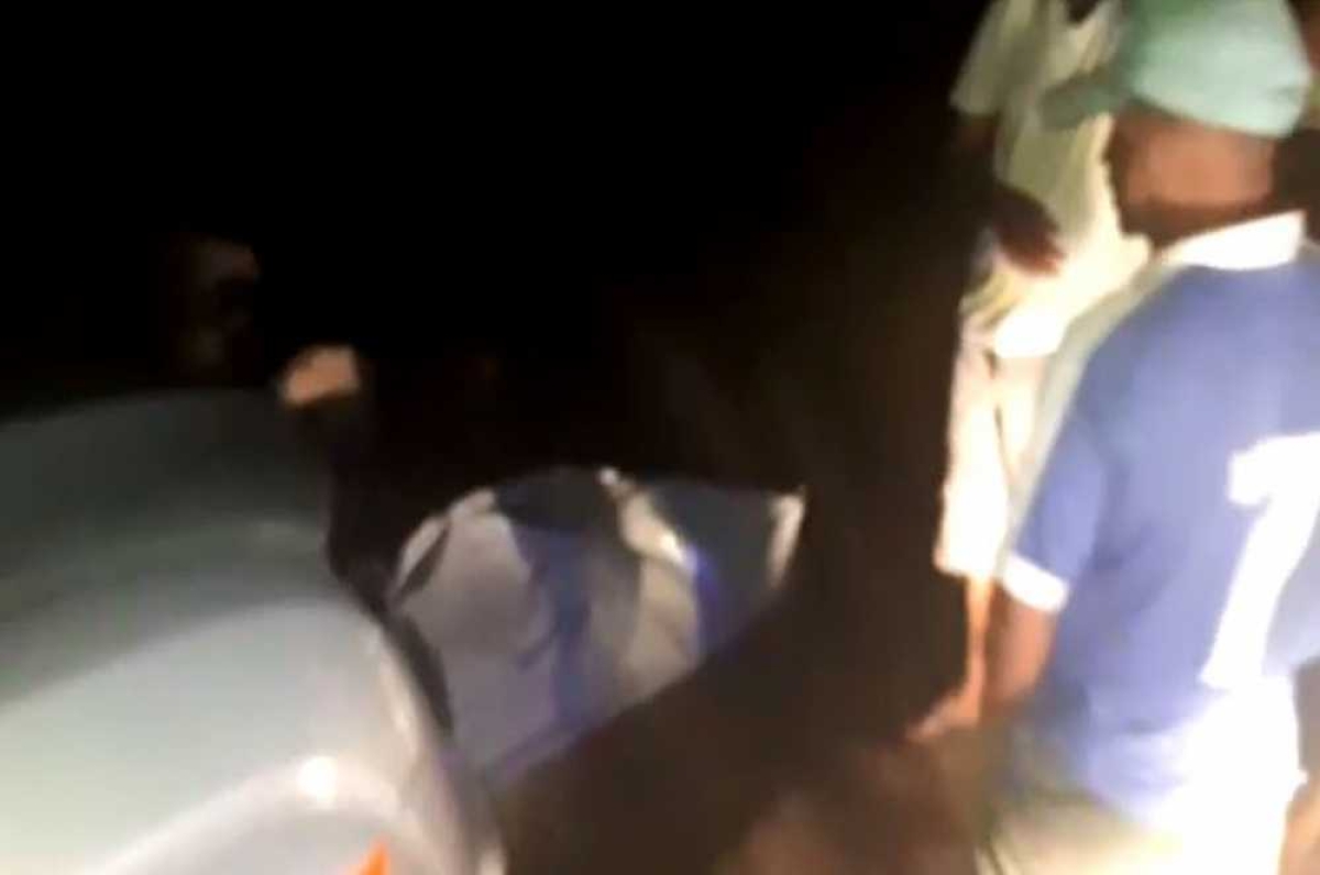 O Corpo de Bombeiros foi acionado e resgatou o corpo (Foto: Divulgação/Via Portal Infonet)