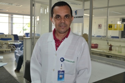 Enfermeiro e triador clinico do Hemose, Reinaldo Melo (Foto: SES/SE)