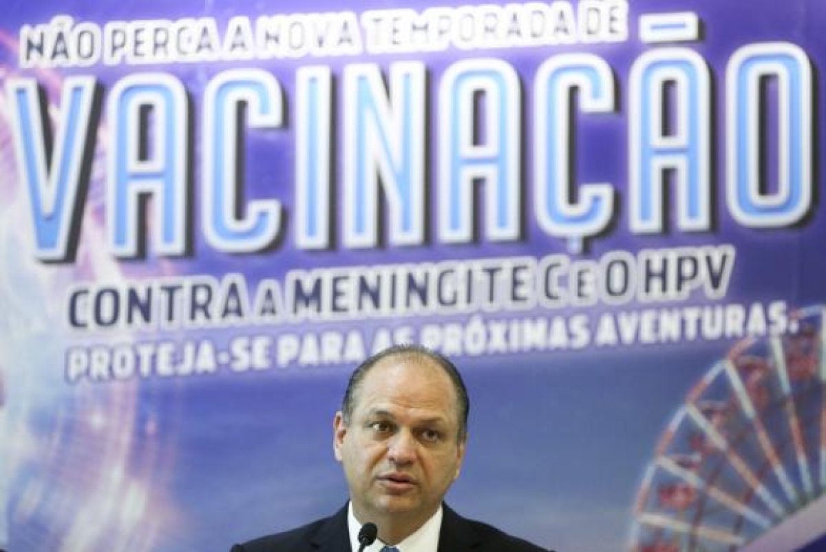 O ministro da Saúde, Ricardo Barros, lança campanha de vacinação contra meningite e HPV (Foto: Marcelo Camargo/Agência Brasil)