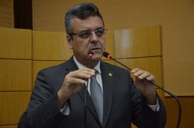 Luciano Pimentel solicita reforma de Ginásio de Esporte em Siriri (Foto: Arquivo Agência Alese)
