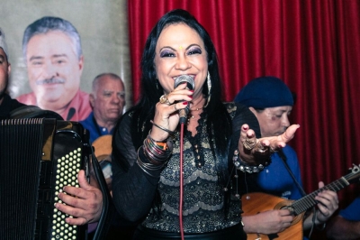 Lene Hall anima Domingueira Favorita (Imagem: Divulgação)