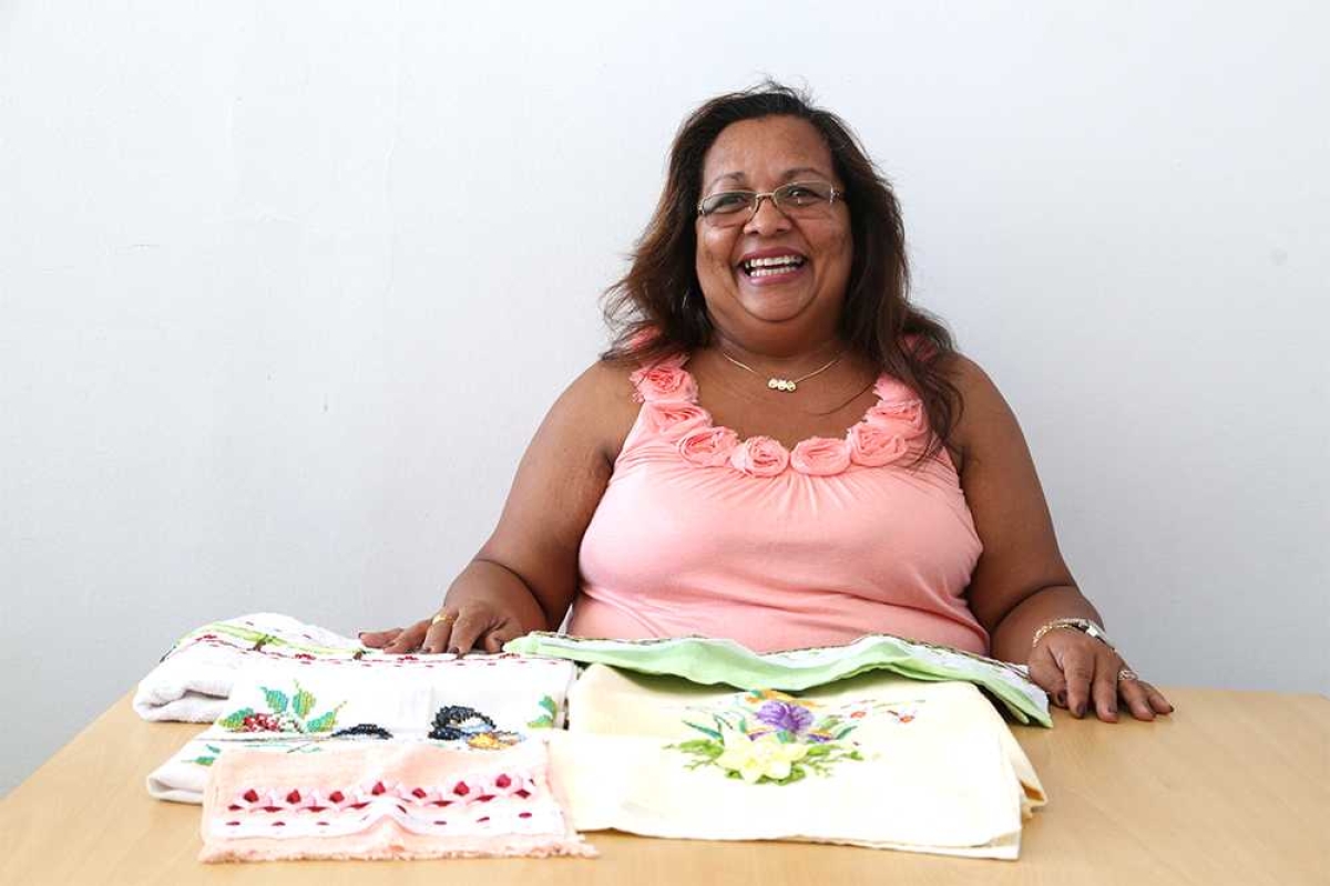 Depois de ser aluna, Maria de Lourdes passou a ser instrutora da Fundat (Foto: Sergio Silva/ PMA)