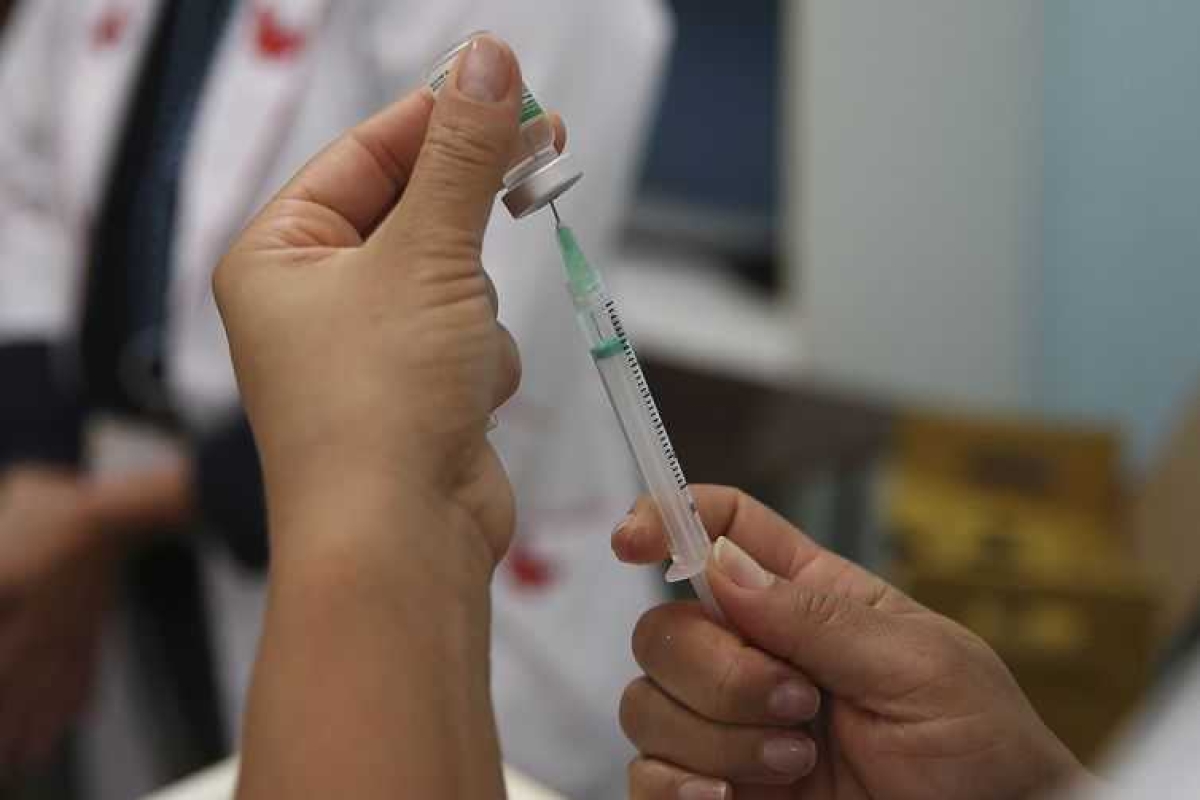 Campanhas de vacinação ajudam a evitar a propagação da gripe (Foto: Marcello Casal Jr./ Arquivo Agência Brasil)