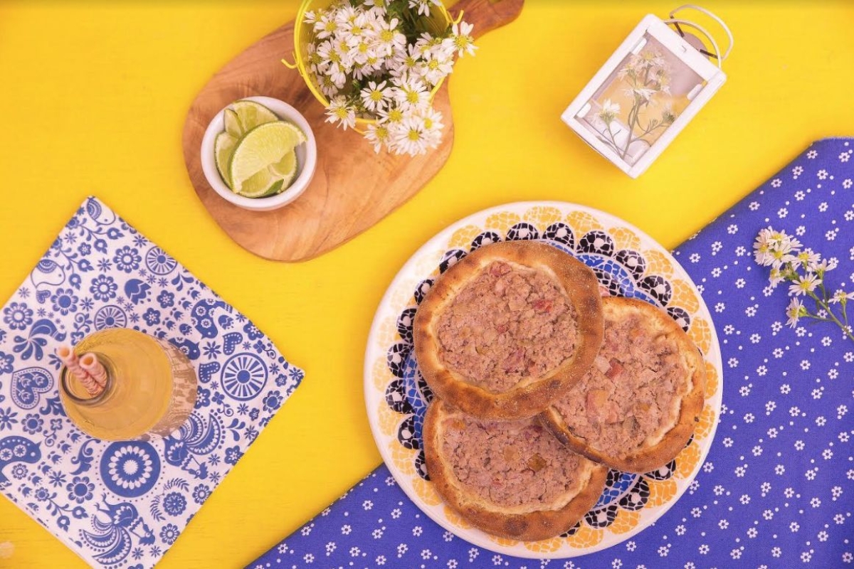 Esfirra Aberta de Carne (Imagem: Divulgação/ Finna)