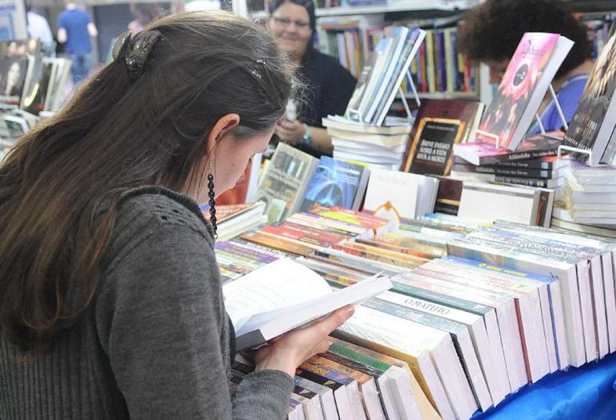 Interesse pelos estudos e pela leitura ajudam o estudante na hora da redação (Foto: Arquivo Agência Brasil)