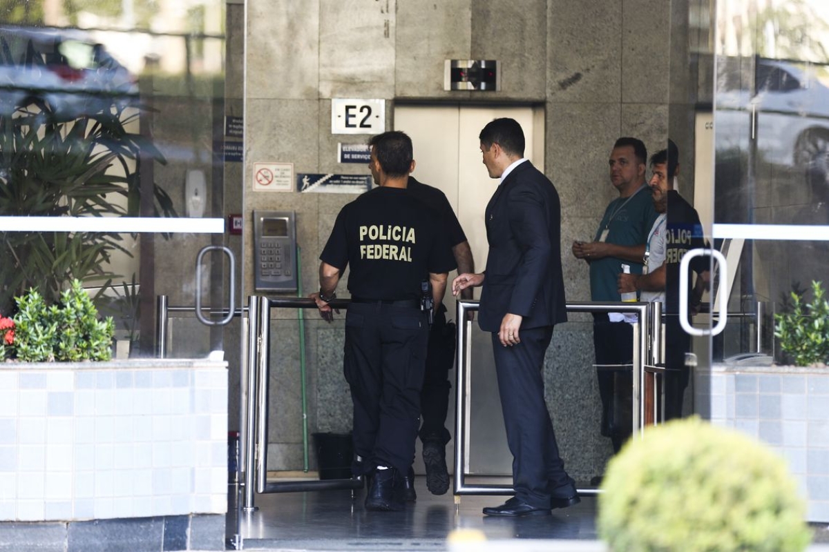 Policiais e agentes penitenciários poderão se aposentar aos 55 anos (Foto: José Cruz/ Agência Brasil)