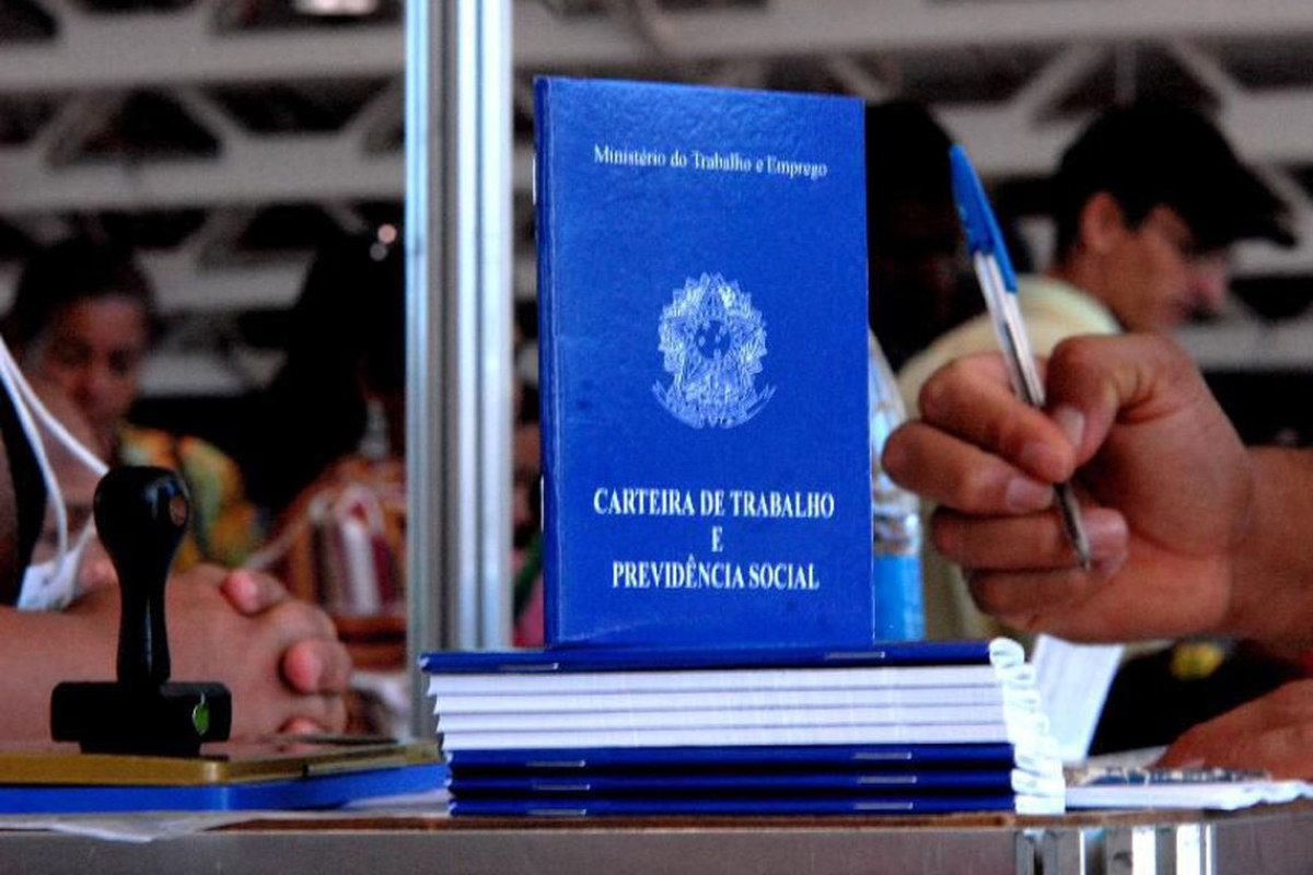Desemprego cai em 18 estados e no Distrito Federal, diz IBGE (Foto: Marcello Casal Jr./ Agência Brasil)