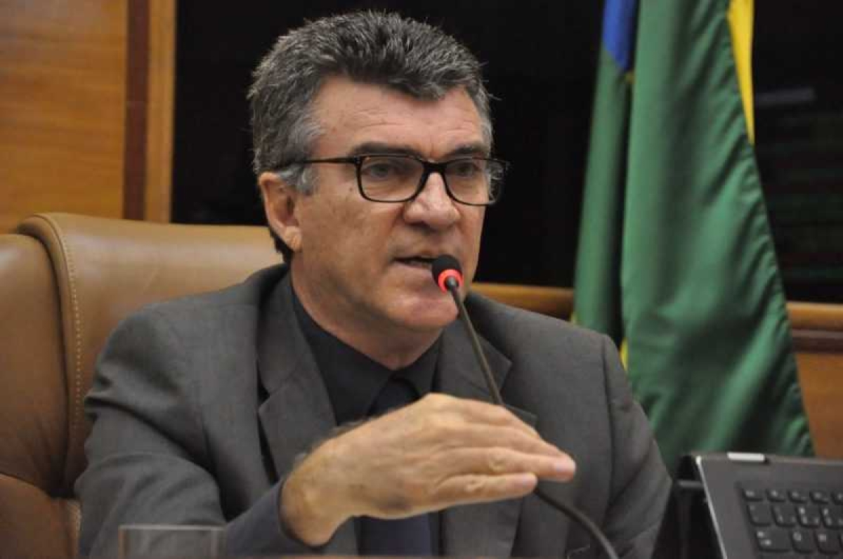 Garibalde Mendonça apresenta indicação solicitando estudo de tributação do côco (Foto: Jadilson Simões)