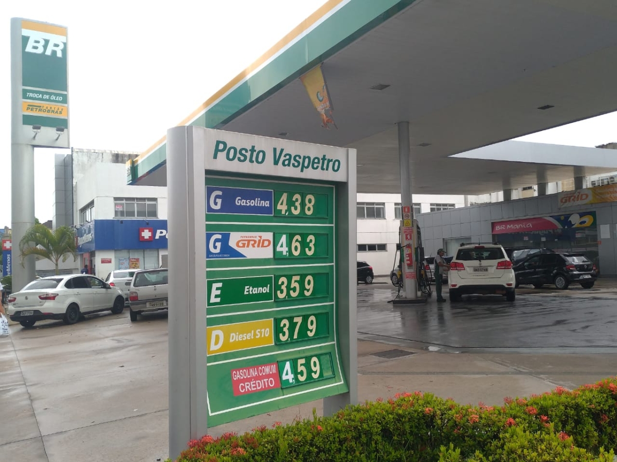 Postos de combustíveis em Aracaju apresentam redução nos preços (Foto: Saullo Hipolito/ F5 News)