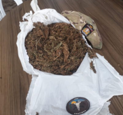 Polícia de Caatinga prende dupla e apreende droga (Foto: Via Pingou Notícias)